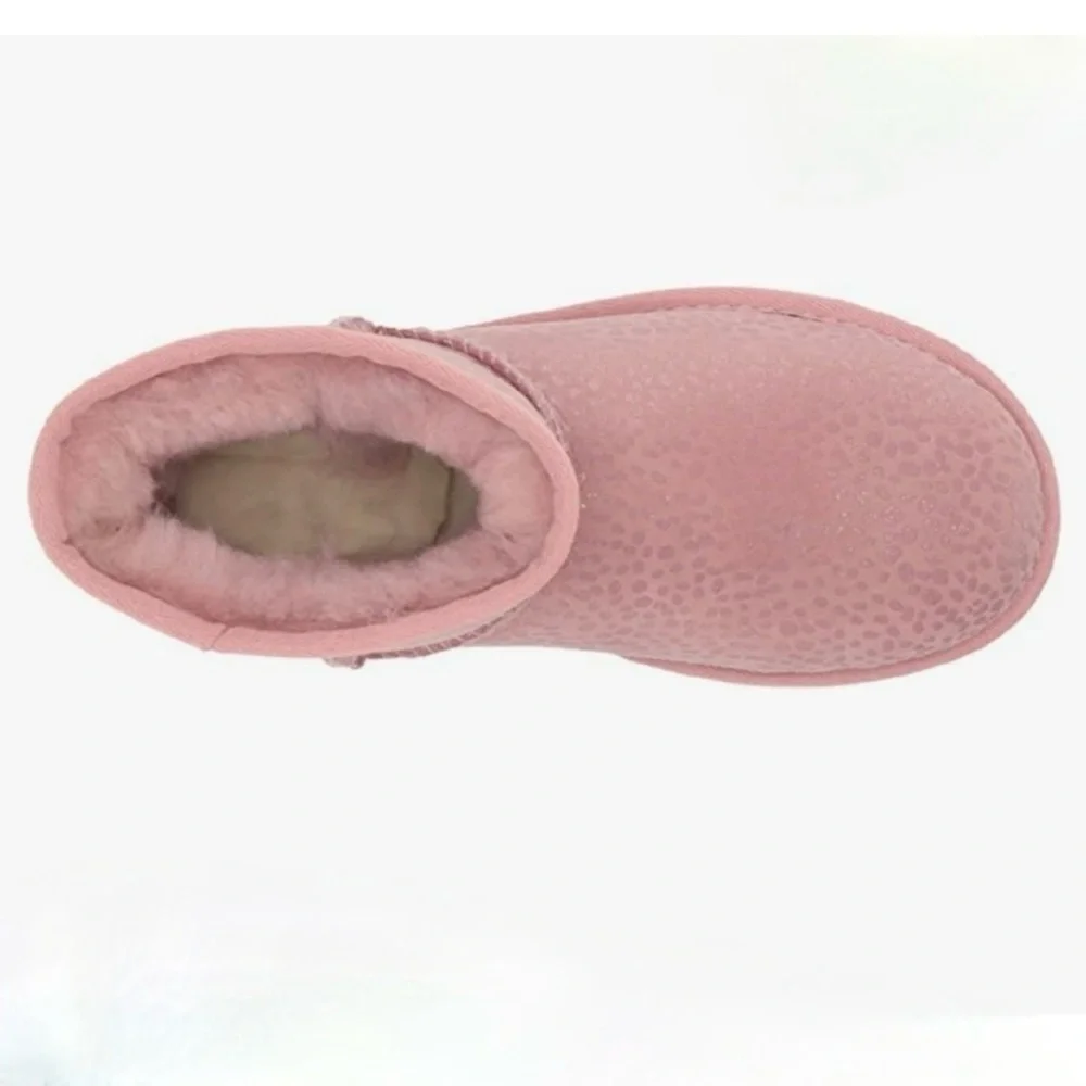 UGG classic mini